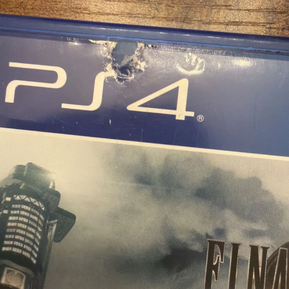 Final Fantasy 7 VII Remake (Sony PlayStation 4 / PS4) Includes Case & Game Discs